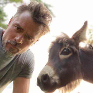 Josh Duhamel Instagram - Check out my cute ass