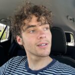 Joshua Bassett Instagram - in dire need of a shave and a trim 🦕