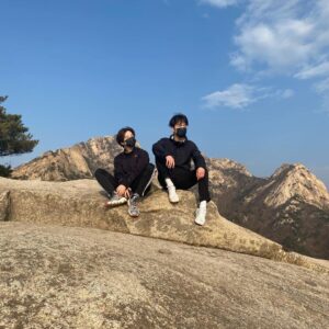 Ju-ne Instagram - 생애 첫 등산😁