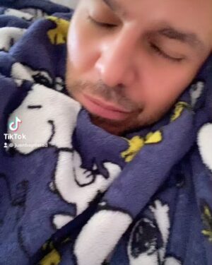 Juan A. Baptista Instagram - COVID HOME 🍒🐈 #tiktok #entregatosyyo 🌎😉…