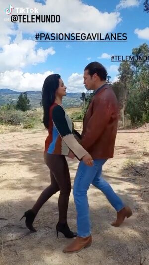 Juan A. Baptista Instagram - @telemundo #pasiondegavilanes #pdg2  #entregatosyo🍀🧸