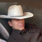 Juan A. Baptista Instagram - El tiempo no para⏱..!!! Disfruta cada segundo respirado🩸.!!! Homenajeando el privilegio otorgado de vivirlo..!!! Consciente-presente ♥️🦋🐈🪃 Somos espejos unos de otros ..!!!! @pasiondegavilanes #pdg2 #entregatosyyo Villa De Leiva, Boyaca, Colombia