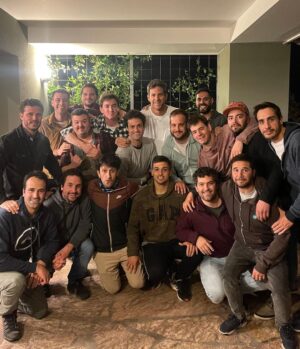 Juan Martin del Potro Instagram - Fue un cumpleaños distinto, el primero sin la presencia de mi papá, pero lo pasé con mamá y mi hermana, y estos amigos únicos que hicieron que pase un lindo día de todas maneras. 
Gracias a ustedes también por sus mensajes y el amor que me brindan. ♥️

It was a different birthday this year, the first without my dad, but I spent it with my mum and sister and these very special friends who made me have a nice day despite all.
Thanks to all of you too for your messages and the love you show me.