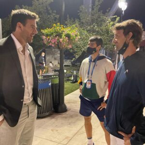 Juan Martin del Potro Instagram - Pasé un día increíble ayer en el #usopen. Fue un placer poder entrenar con mi amigo y leyenda John McEnroe y me siento muy agradecido por el recibimiento de todos en un lugar en el que siempre me hacen sentir como en casa. 
Pronto nos volveremos a ver!!!
😊♥️🙌

An amazing time yesterday at the @usopen. What a pleasure to train with my friend, the legendary John McEnroe and so grateful for the welcome from everyone at a venue that always feels like home. See you soon!!