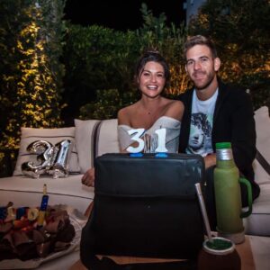 Juan Martin del Potro Instagram - Les agradezco a todos sus saludos y afecto. Pase un día increíble con mi familia , amigos y mi novia 😍
Un abrazo para todos 🤗🎂🎊🎈🎁
.
.
Thank you for your lovely birthday wishes! It was a wonderful day with my family, friends and my girlfriend 😍. A big hug to you all!
