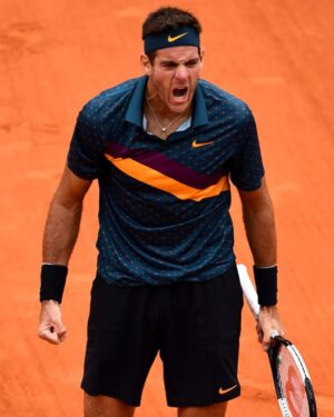 Juan Martin del Potro Instagram - Cansado pero feliz. La ovación del final fue un momento único. Gran batalla Yoshi! Gracias @rolandgarros por otro recuerdo imborrable. 🙌🤗
.
.

Tired and happy at the same time. Yoshi, what a battle! Thank you @rolandgarros for another unforgettable day.