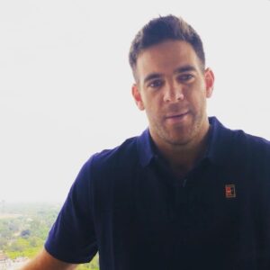 Juan Martin del Potro Instagram - Holaaa! 👋 tanto tiempo!  En estos videos les cuento un poco lo que me ocurrió estas semanas y lo que viene. Gracias por el apoyo, sin el aliento de ustedes sería muy difícil volver. 🤗
(English caption please visit @teamdelpo)