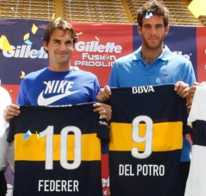 Juan Martin del Potro Instagram - Hiciste del tenis un deporte único.
Gracias por enseñarnos con tu ejemplo dentro y fuera de la cancha. Soy un agradecido por haber compartido tu carrera y haber podido jugar tantos partidos juntos. 
Gracias. Gracias por ponernos a prueba a todos, elevar la vara en cada torneo que jugamos, por todo lo que has dado para nuestro deporte y lo cálido que siempre fuiste conmigo, y tantas otras cosas.
Estoy triste, es una noticia que no quería escuchar. Pero te deseo una gran vida junto a Mirka y tus niños. 💙

You made tennis a unique sport.
Thank you for teaching us with your example, in and out court. I'm thankful for shearing your journey and being able to play so many matches together.
Thank you. Thank you for testing us all, raising our standards in every tournament we played, for everything you’ve given for our sport, for how warm you always were with me, and so many other things.
I'm sad, this is something I didn’t want to hear. I do wish you a great life with Mirka and your kids.
