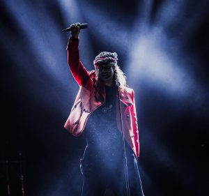 Jubin Nautiyal Instagram - If people forget their Problems in my concert , I did my job . 
#jubinnautiyallive

📸 @lostfilms_