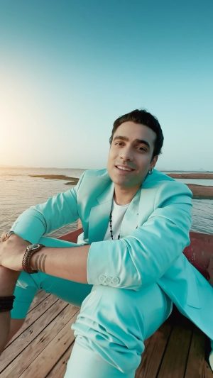 Jubin Nautiyal Instagram - It’s raining dreams . Happy monsoon 🫶🏻.

#pehlibaarishmein @rochakkohli @ghuggss @harryanand