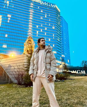 Jubin Nautiyal Instagram - Eagle Has Landed 🦅.
JNLive ~ USTour’24  Begins . 

1st March - MGM : Maryland 
3rd March - Dallas 
8th March - New Jersey 
9th March - Chicago 

Let’s go !!