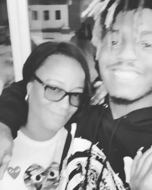 Juice WRLD Instagram - The two most beautiful important women in my life 🖤 KILLING AND DYING FOR YALL. Angels on earth exist I know it