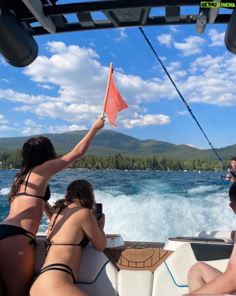 Jules LeBlanc Instagram - 🚩 Lake Tahoe