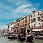 Julia Barretto Instagram - Touchdown Venice 🇮🇹 Excited for #HAUSOfDreamers @goldengoose ⭐️ Venice, Italy