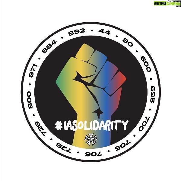 Julia Louis-Dreyfus Instagram - I stand with IATSE #iatsesolidarity #iatse