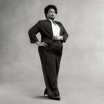 Julia Louis-Dreyfus Instagram - This is what a superhero looks like in real life. @staceyabrams @marvel