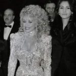 Julia Roberts Instagram – Happy Birthday to the always ✨Dazzling ✨ Dolly! The best in the game, always. 🙌🏼🎂♥️