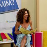 Juliana Paes Instagram - Era uma vez… um projeto muito lindo de leitura de livros infantis. Conheci o @projetolepramim e me encantei com a possibilidade de incentivar a leitura! Voltei à infância, quando era tão gostoso ouvir alguém contar uma boa história. Uma tarde linda, cercada de amor e muitas risadas. Obrigada pela recepção calorosa. Amei conhecer cada um de vocês 😍