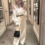 Julianne Hough Instagram - November mirror selfies deserved a space on the grid 📸