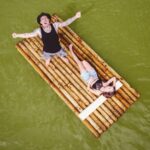 Julien Bam Instagram - Floß gebaut, Girl geklaut. Nach paar blauen Flecken, Sonnenbrand und Nägel im Arm sind wir dann doch erfolgreich auf hohe See aufgestochen @enisazej_ Karibik