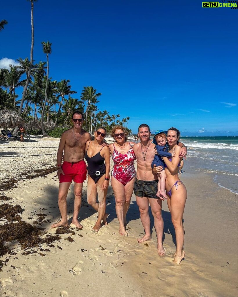 Julieta Nair Calvo Instagram - Dump de estos días preciosos ✈️🩷 Grand Palladium Punta Cana Resort & Spa