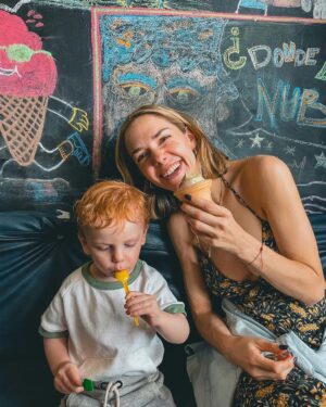 Julieta Nair Calvo Instagram - Carrete de felicidad 🍦❤️