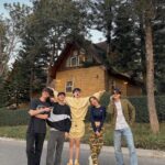 Jumpol Adulkittiporn Instagram - หน้าก็ง่วง ถุงเท้ายังม่วงอิกก🌲⛰️