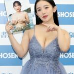 Jun Amaki Instagram - 昨日は5冊目写真集お渡し会でした！ 沢山の媒体様、ファンの皆様 お越しくださりありがとうございました！ みんなのお顔をみてコロナぶりに解禁された 握手で触れ合うこともでき幸せでした。 『SSS』が長く愛される作品になりますように。 いつもそばに居てくれてありがとうございます💕 プレゼントもお花も大切にします。 ヘアメイクは 中華美人をテーマにお願いしました🥟❤️ #SSS