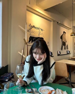 Jung Chae-yeon Thumbnail - 136.9K Likes - Most Liked Instagram Photos