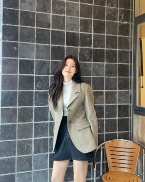 Jung Chae-yeon Thumbnail - 221.5K Likes - Most Liked Instagram Photos