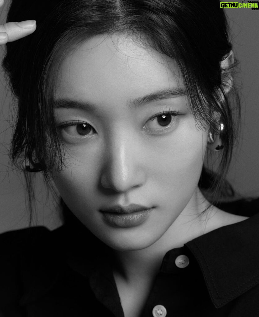 Jung Chae-yeon Instagram - 🤍