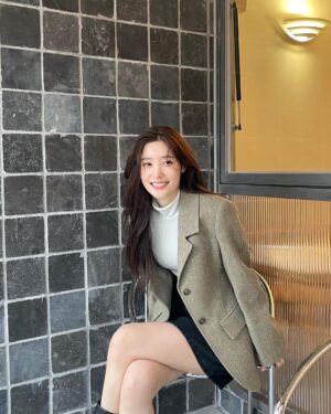 Jung Chae-yeon Thumbnail - 211.5K Likes - Most Liked Instagram Photos