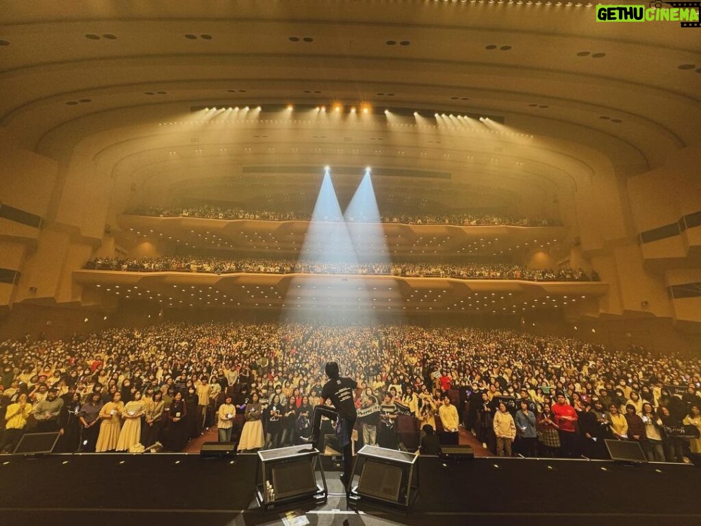 Jung Yong-hwa Instagram - 僕らの絆は強くなりました！！🥹 横浜ありがとう！本当に最高でした。。🖤 다음 서울 가자!! 💪💪💜Let's go!!!!!!!!!💜