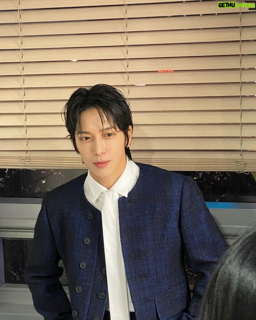 Jung Yong-hwa Instagram - 이 날 맘에 들어 😚