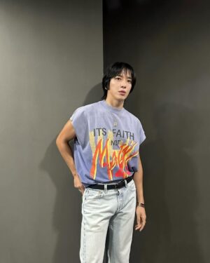 Jung Yong-hwa Instagram - 3일간 your city 와 D-free까지 4번 공연!! 💪 해냈다!!!! 행복했어요... 공연은 공연으로 뒤풀이를 한다는 건 저에게도 도전이기도 했는데, 끝나고 나니 뭔가 후련한 기분도 드네요💜 your city 때 마지막에 인사를 하고 싶다고 마음 먹은것도 여러분들 한 분 한 분 눈에 담고 기억하기 위해서였는데 하기를 잘했다는 생각이 들어요. Your City, D-free의 모든 스텝분들 세션형들 댄서들 너무 고맙고 사랑합니다❤️ 그리고 우리 팬분들 다시 한번 감사해요. 우리 빨리 만나고 더 행복합시다! 사랑합니다!🙏🤝❤️