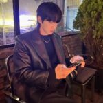 Jung Yun-ho Instagram - 블랙유노🐜