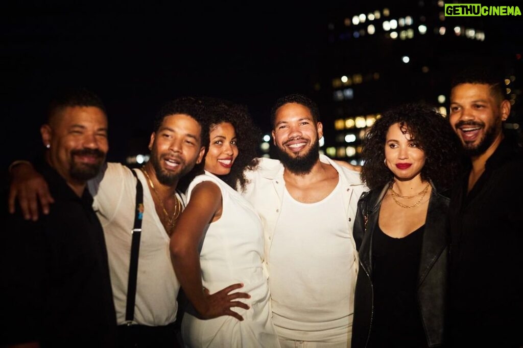 Jussie Smollett Instagram - TRIBE. Thank you. Love y’all deep… Catch this joy. 📸 @laquanndawson New York City, N.Y.