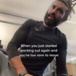 Justin Baldoni Instagram - I have no idea how I’m going to use the bathroom. 😰 #thestruggleisreal #legday