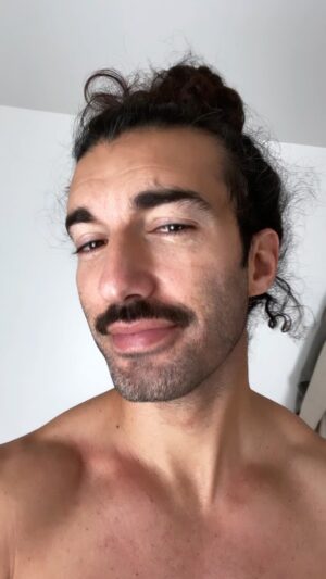 Justin Baldoni Instagram - New year…new stache! 
She won’t admit it, but @emilybaldoni has never been more attracted to me. 
#sexy #hot #attractive 🤷🏻‍♂️🔥