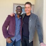 Justin Hartley Instagram - I can’t stay mad at him!😂🤷🏼‍♂️ #ThisIsUs