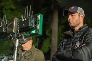 Justin Hartley Instagram - I had the honor of directing tonight’s episode. This crew is truly incredible. Can’t wait for you to see. #ThisIsUs
