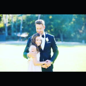 Justin Hartley Instagram - Happy birthday to my Isabella!  I’m so proud.  Your kindness, honesty, generosity and humor are always on display.  Congratulations on your wonderful spirit.
I love you very much,
Dad