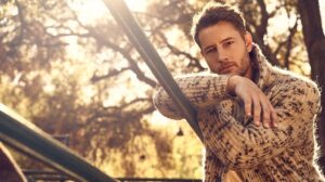 Justin Hartley Instagram - Feeling well-seasoned 🥩 Thanks to @storyandrain for the chat, @randallslavin for the 📸 and @andreapezzillo for the grooming! Styled by @samspector #StoryAndRain