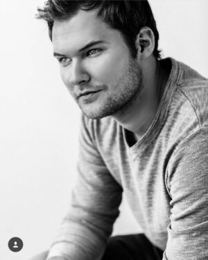 Justin Prentice Instagram - I swear those aren't highlights. It's the lighting. Not that a man can't have highlights. It's 2017. Do you. photographer @lillykphotography