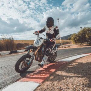 Justin Prentice Instagram - Do things that make you grow in your abilities with people who make you grow as a person.

@socalsupermoto

1st 📷: @johnryanhebert 
2nd-4th 📷: @seanmacd