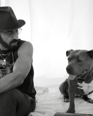 Justin Theroux Instagram - This is the 1st picture of Kuma ever taken. And 
Four years ago today, this crusty nugget let me be in charge of her entire life. 
What luck. 
And to whoever threw her away? Losers weepers.
Happy gotcha day Kuma 🖤. 
#adoptdontshop
#gotchaday 

@austinpetsalive 
@aspca
@bestfriendsanimalsociety 
@muddypawsrescuenyc