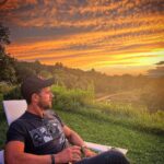 Justin Theroux Instagram - Cats-killing-it @inness_ny 🧡💛💚 Inness