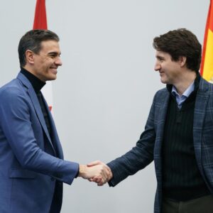 Justin Trudeau Instagram - Congratulations, @SanchezCastejon, on your re-election as Prime Minister of Spain. Let’s continue to work together – to take ambitious climate action, advance gender equality, create good jobs, and keep making progress for people in both our countries.
🇨🇦
Félicitations, @SanchezCastejon, pour votre réélection comme PM de l’Espagne. Continuons à travailler ensemble pour prendre des mesures ambitieuses en matière de climat, promouvoir l’égalité des sexes, créer de bons emplois et aider nos citoyens.