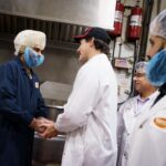 Justin Trudeau Instagram - There’s nothing like sharing meals and sweets on Diwali and Bandi Chhor Divas. And for families across the Greater Toronto Area, there’s no better place to get them than Samosa and Sweet Factory. Thanks for the tour today – everything looked delicious! 🇨🇦 Il n’y a rien comme partager des repas et des desserts le jour de Diwali et de Bandi Chhor Divas. Et pour les familles du Grand Toronto, il n’y a pas meilleur endroit pour se les procurer que Samosa et Sweet Factory. Merci pour la visite, aujourd’hui – tout avait l’air délicieux. Etobicoke, Ontario
