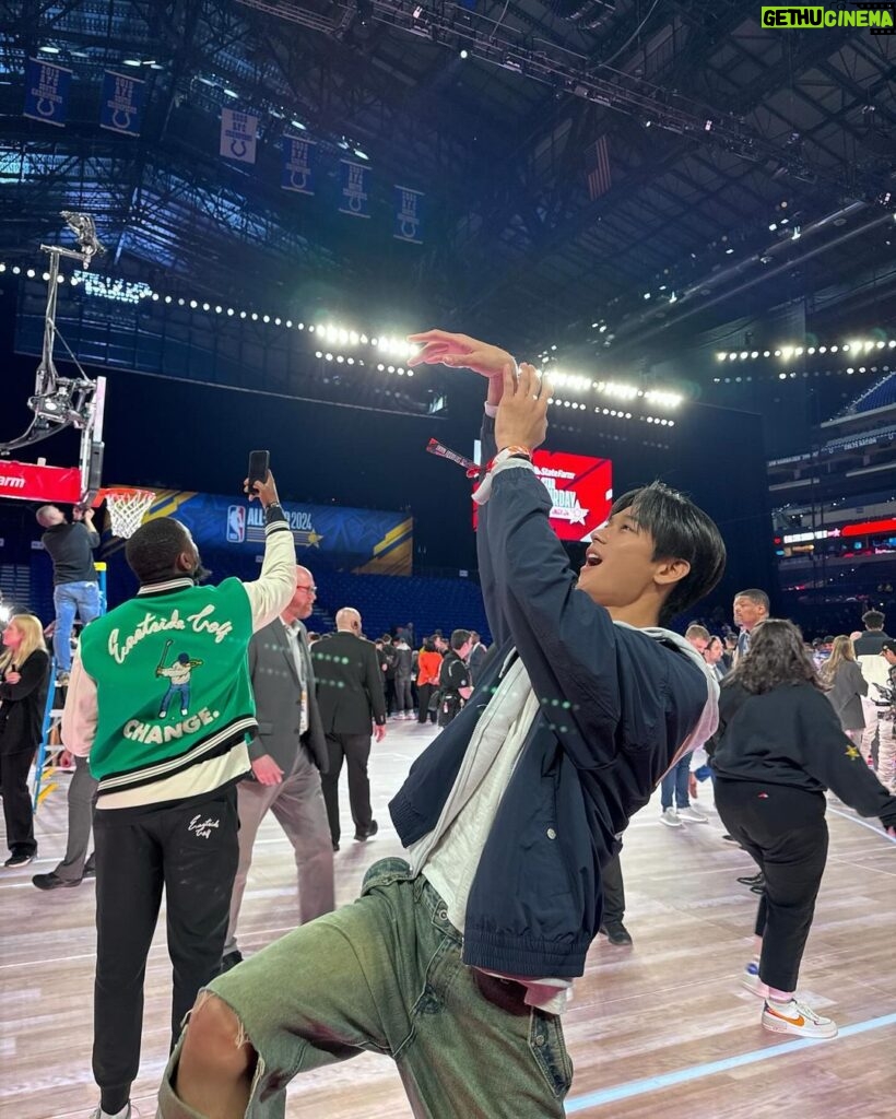 Juyeon Instagram - It was an honor to be at the All Star Weekend⭐️⭐️ #nba #allstarweekend #nbastyle_kor